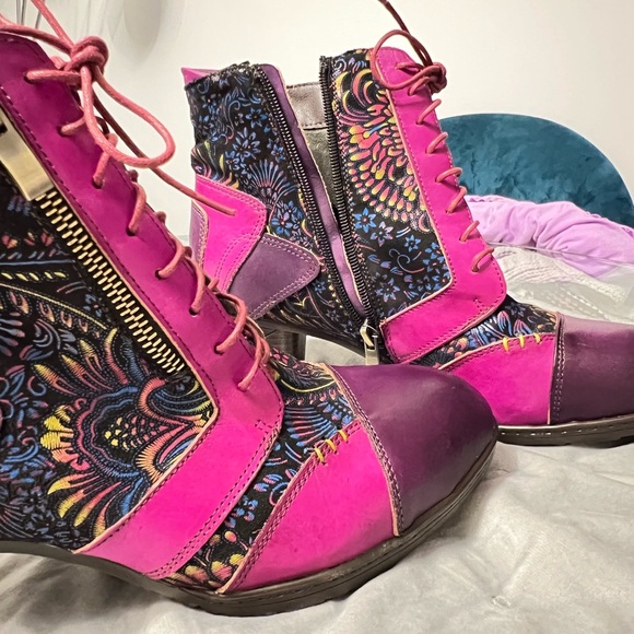 ladystar Shoes - Vibrant Pink and Purple Lace-Up Boots
